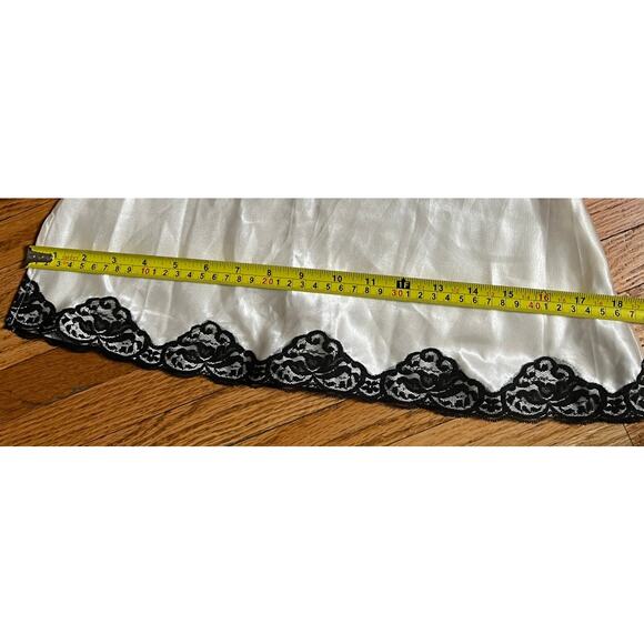 Xhilaration Cream Y2K Top Lace slip Size Small S NWT - Picture 4 of 5